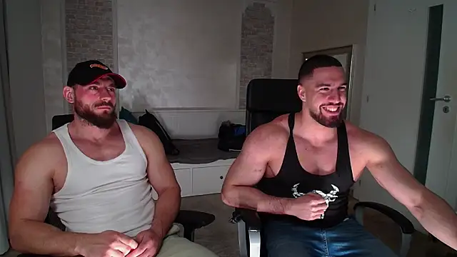 Snapshot of IvanHydee chatting on March 2026 05:46:02 AM IvanHydee online show from March 2026 05:46:02 AM