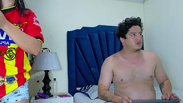 RoxyandAron2 online show from April 2026 12:03:02 PM