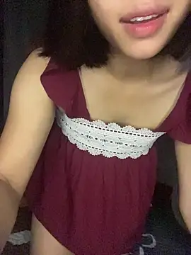 NinaChu online show from September 2025 04:11:01 PM