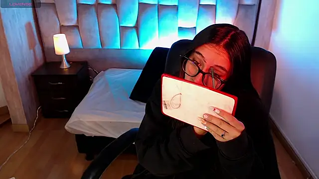 Snapshot of Bonnali_lune chatting on February 2026 12:58:02 PM Bonnali lune online show from February 2026 12:58:02 PM