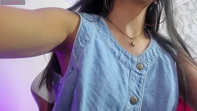 Snapshot of Sheilly_brown chatting on November 2025 07:25:01 PM Sheilly brown online show from November 2025 07:25:01 PM