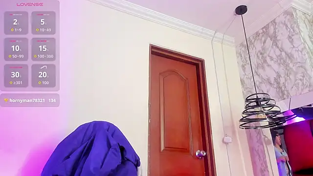 Snapshot of Sheilly_brown chatting on November 2025 07:45:02 PM Sheilly brown online show from November 2025 07:45:02 PM