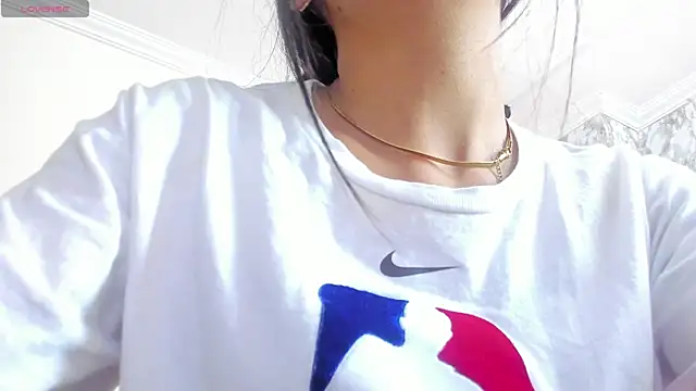 Snapshot of Sheilly_brown chatting on December 2025 07:11:02 PM Sheilly brown online show from December 2025 07:11:02 PM