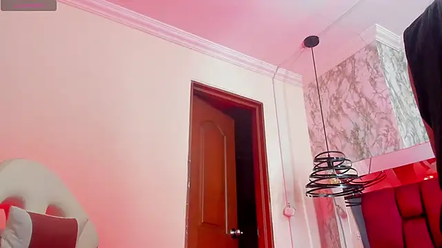 Snapshot of Sheilly_brown chatting on December 2025 07:31:01 PM Sheilly brown online show from December 2025 07:31:01 PM