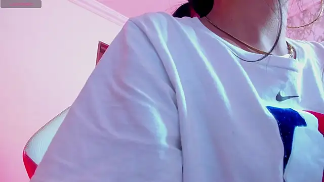 Snapshot of Sheilly_brown chatting on December 2025 08:38:02 PM Sheilly brown online show from December 2025 08:38:02 PM