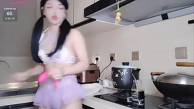 Coco--01 online show from November 2025 01:18:02 AM