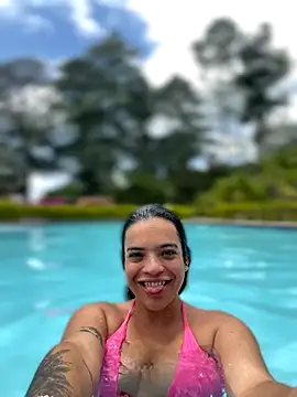 JuanitaMore01 online show from September 2025 04:08:02 PM