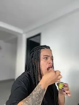 JuanitaMore01 online show from November 2025 08:12:01 PM