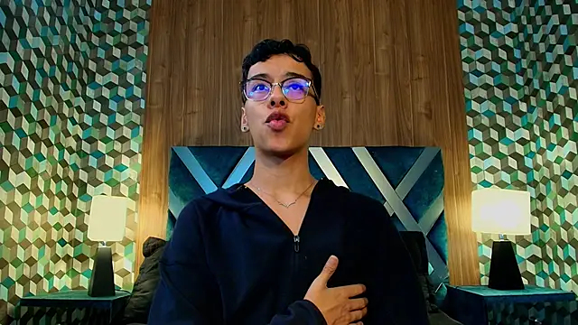 Snapshot of Aiden_Royce chatting on September 2025 03:40:01 AM Aiden Royce online show from September 2025 03:40:01 AM