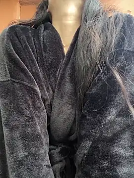 Snapshot of Aliciaz3 chatting on October 2025 12:33:02 AM Aliciaz3 online show from October 2025 12:33:02 AM