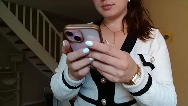 liloush   online show from September 2025 04:01:01 PM