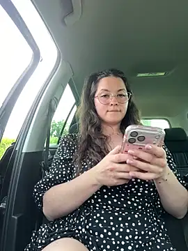 liloush   online show from April 2026 03:28:02 PM