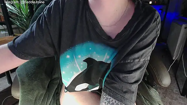 Snapshot of BaddieJoline chatting on November 2025 07:24:02 PM BaddieJoline online show from November 2025 07:24:02 PM