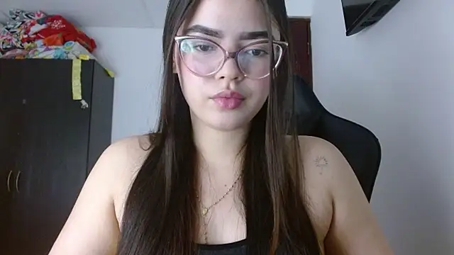 Valentina2390 online show from April 2026 11:16:01 PM