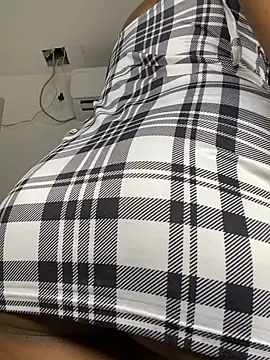 Rousevans  online show from September 2025 04:39:02 AM