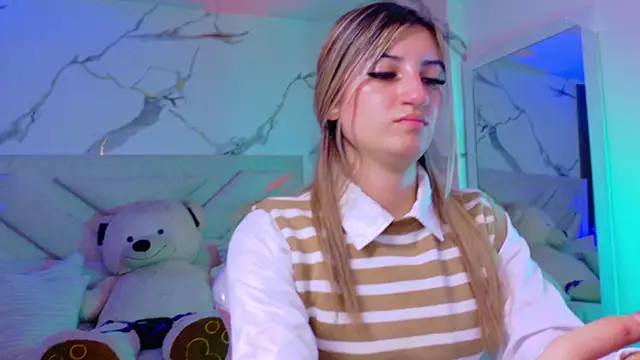 Snapshot of _aitana_001 chatting on March 2026 07:46:02 PM aitana 001 online show from March 2026 07:46:02 PM
