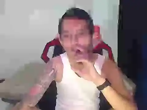 Snapshot of brianbigcock777 chatting on April 2026 07:58:02 PM brianbigcock777 online show from April 2026 07:58:02 PM