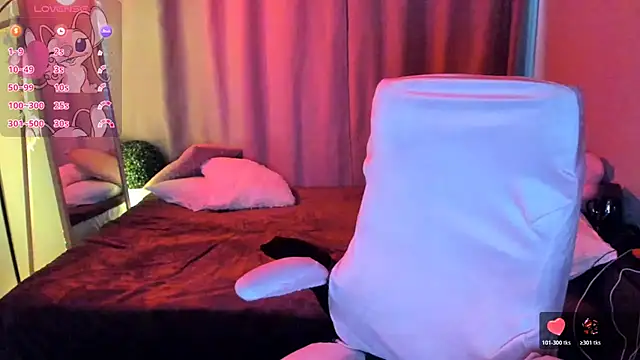 Snapshot of TaisiaHot chatting on December 2025 08:55:02 AM TaisiaHot online show from December 2025 08:55:02 AM