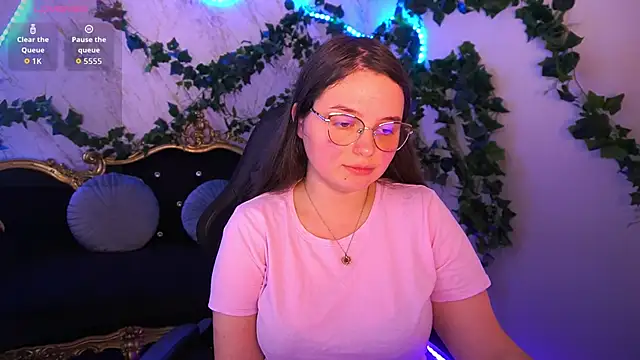 SophieDreamss online show from November 2025 03:08:02 PM