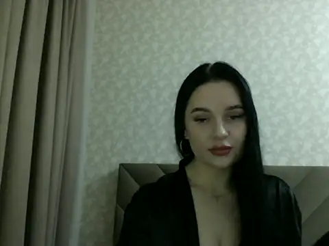 Snapshot of Lulii24 chatting on October 2025 05:20:02 PM Lulii24 online show from October 2025 05:20:02 PM