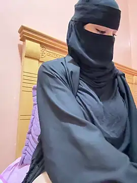 Snapshot of _Laiali_ chatting on April 2026 03:56:01 PM Laiali online show from April 2026 03:56:01 PM