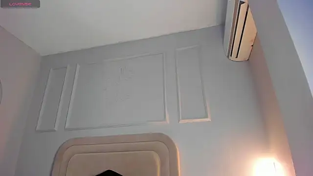 Anamonrroe online show from February 2026 07:51:02 PM