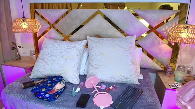 Scarlett Vegaa online show from November 2025 12:05:02 PM