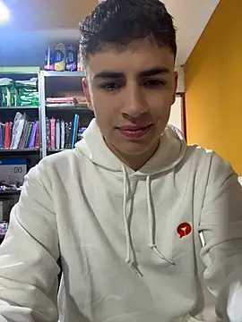 Snapshot of AdrianRinaldi chatting on May 2026 01:30:02 PM AdrianRinaldi online show from May 2026 01:30:02 PM