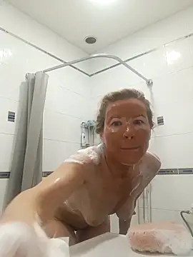 Julia Giulia online show from November 2025 02:17:02 AM