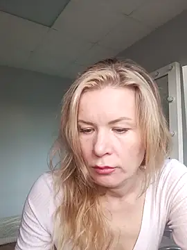 Snapshot of Julia_Giulia chatting on March 2026 03:48:01 PM Julia Giulia online show from March 2026 03:48:01 PM