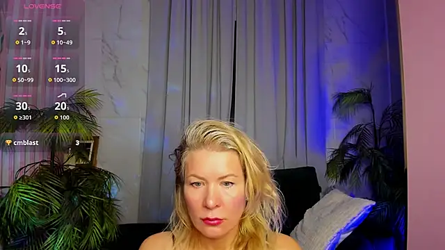 Snapshot of Julia_Giulia chatting on March 2026 08:26:33 AM Julia Giulia online show from March 2026 08:26:33 AM