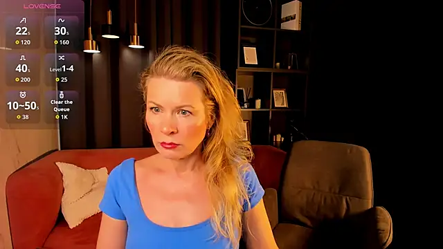 Snapshot of Julia_Giulia chatting on April 2026 04:04:01 PM Julia Giulia online show from April 2026 04:04:01 PM