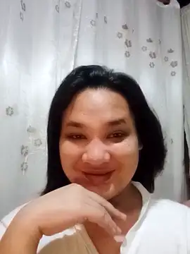 Snapshot of Hotcum_ella chatting on November 2025 11:41:01 PM Hotcum ella online show from November 2025 11:41:01 PM