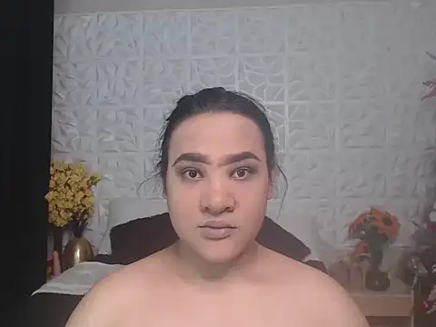 Snapshot of Hotcum_ella chatting on December 2025 11:54:01 PM Hotcum ella online show from December 2025 11:54:01 PM