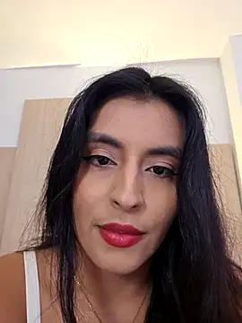 AliishaPss online show from April 2026 07:31:02 PM