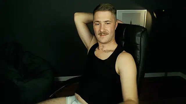 Snapshot of Mr_At_ chatting on September 2025 07:10:02 AM Mr At online show from September 2025 07:10:02 AM