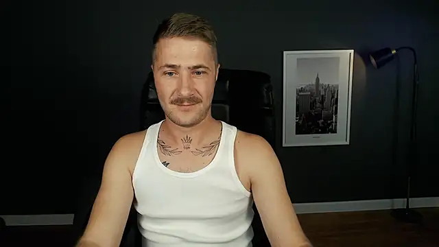 Snapshot of Mr_At_ chatting on September 2025 07:21:02 AM Mr At online show from September 2025 07:21:02 AM