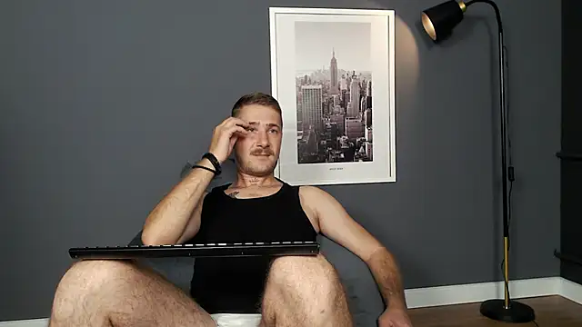 Snapshot of Mr_At_ chatting on September 2025 07:32:02 AM Mr At online show from September 2025 07:32:02 AM