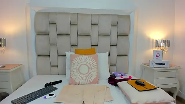 Snapshot of frehia_dimou chatting on September 2025 03:06:02 PM frehia dimou online show from September 2025 03:06:02 PM