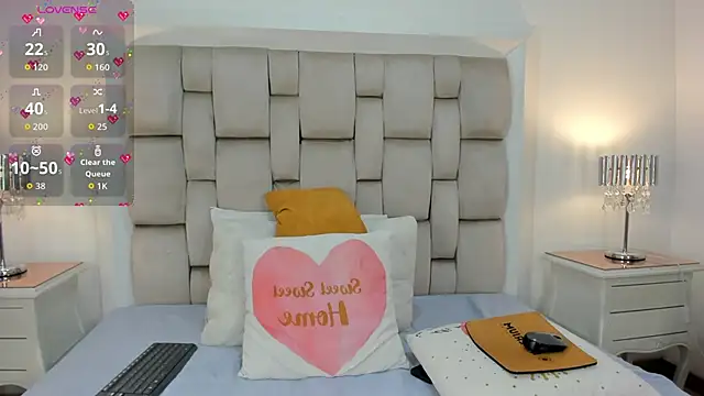 Snapshot of frehia_dimou chatting on October 2025 11:40:01 AM frehia dimou online show from October 2025 11:40:01 AM