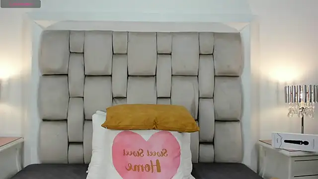 Snapshot of frehia_dimou chatting on October 2025 10:46:02 AM frehia dimou online show from October 2025 10:46:02 AM