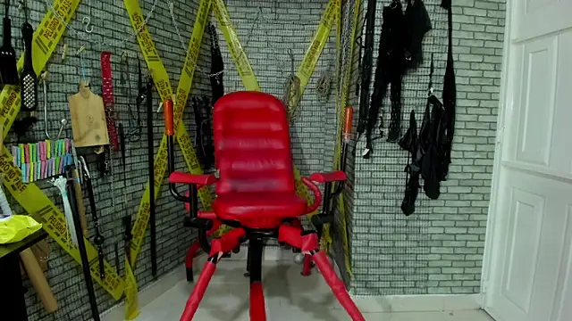 Snapshot of ariel_bdsm chatting on May 2026 10:21:01 AM ariel bdsm online show from May 2026 10:21:01 AM