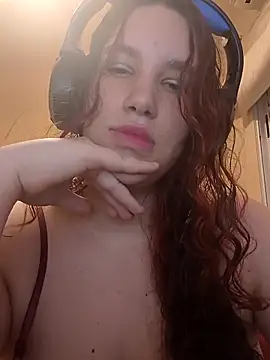 Mellhots2 online show from April 2026 07:08:01 PM