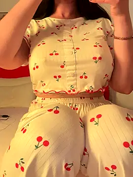 Snapshot of OnlyRima chatting on October 2025 12:24:02 PM OnlyRima online show from October 2025 12:24:02 PM