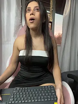 Harley J  online show from September 2025 12:05:02 PM