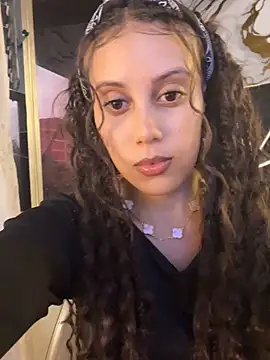 Harley J  online show from December 2025 12:35:02 PM