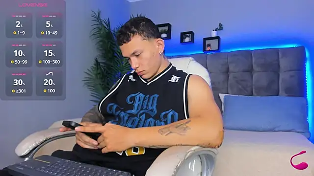 Thomas moon online show from March 2026 01:26:01 PM