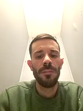 Snapshot of lolo7121 chatting on September 2025 09:43:02 AM lolo7121 online show from September 2025 09:43:02 AM