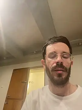 Snapshot of lolo7121 chatting on February 2026 11:32:02 PM lolo7121 online show from February 2026 11:32:02 PM