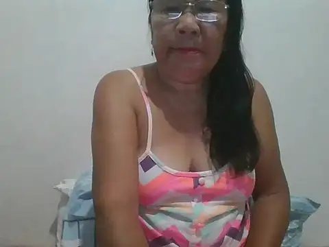 Snapshot of AMANDA99X chatting on October 2025 09:32:02 PM AMANDA99X online show from October 2025 09:32:02 PM